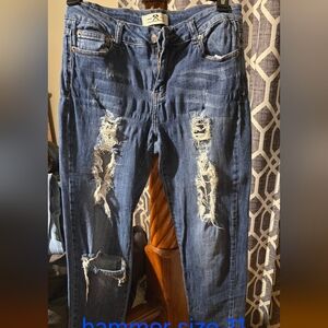 Trendy Distressed Skinny Jeans in Blue